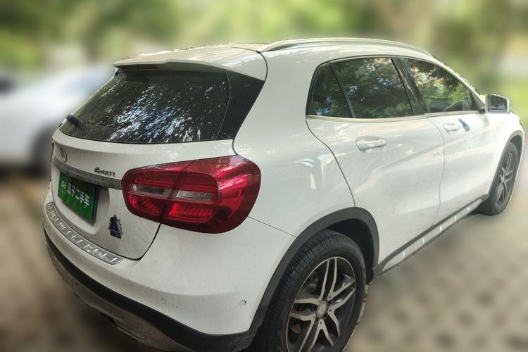 Used Mercedes-Benz GLA 2016 GLA 220 4MATIC Fashion Edition Rear Right 45 Deg