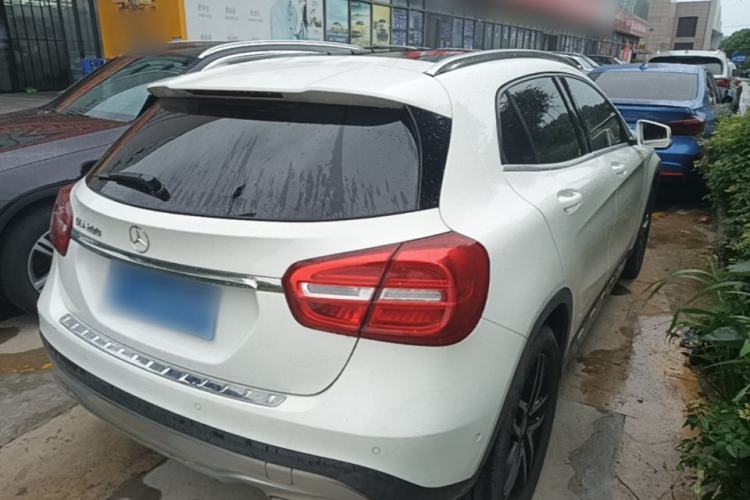 Used Mercedes-Benz GLA 2016 GLA 200 Fashion Model Rear Right 45 Deg