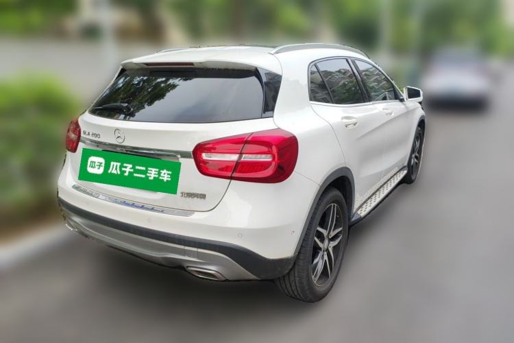 Used Mercedes-Benz GLA 2016 GLA 200 Fashion Model Rear Right 45 Deg