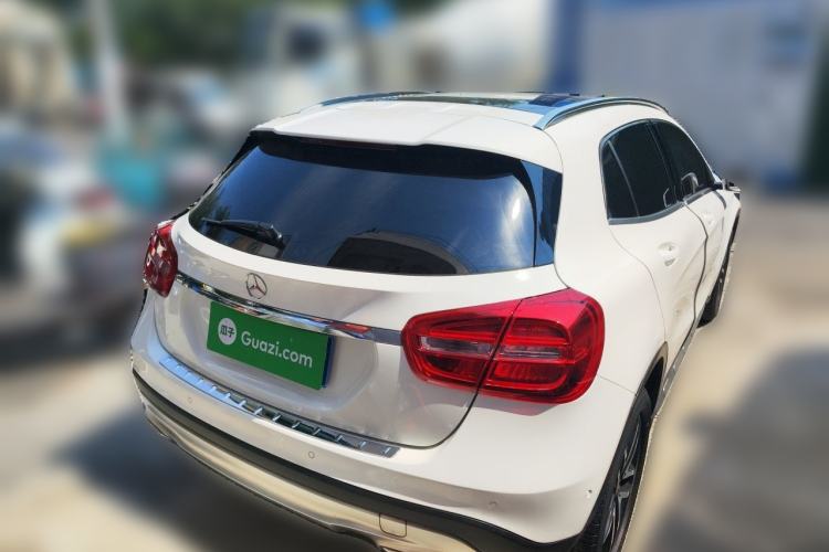 Used Mercedes-Benz GLA 2016 GLA 200 Fashion Model Rear Right 45 Deg