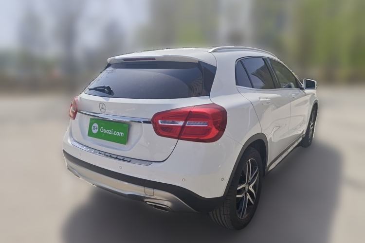 Used Mercedes-Benz GLA 2016 GLA 200 Fashion Model Rear Right 45 Deg