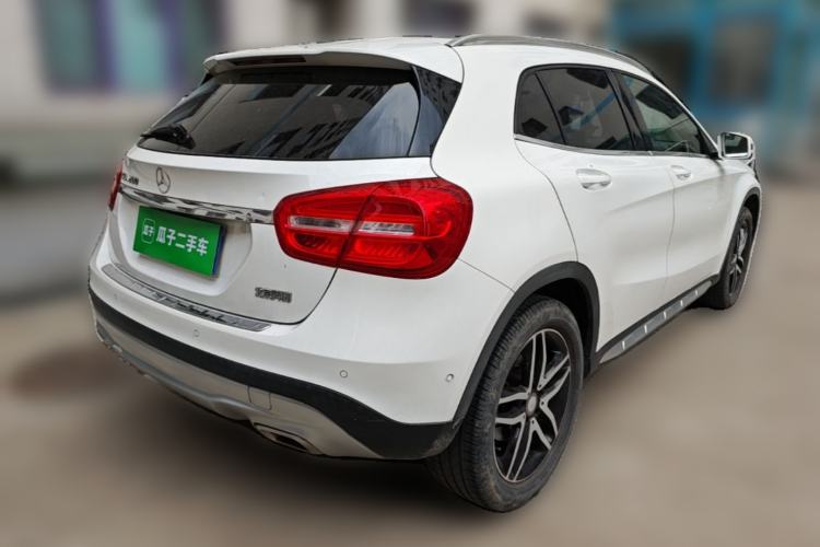 Used Mercedes-Benz GLA 2016 GLA 200 Fashion Model Rear Right 45 Deg