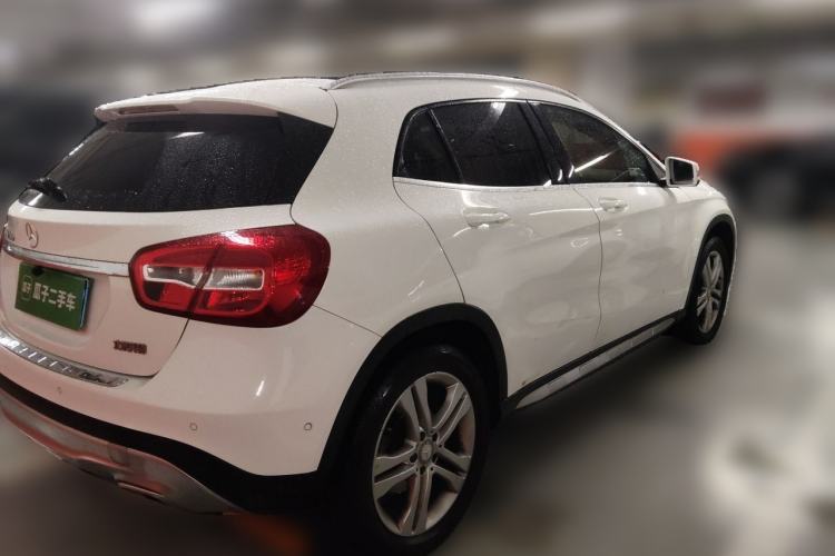 Used Mercedes-Benz GLA 2016 GLA 200 Sport Edition Rear Right 45 Deg