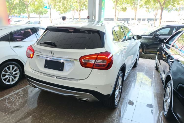 Used Mercedes-Benz GLA 2016 GLA 200 Sport Edition Rear Right 45 Deg