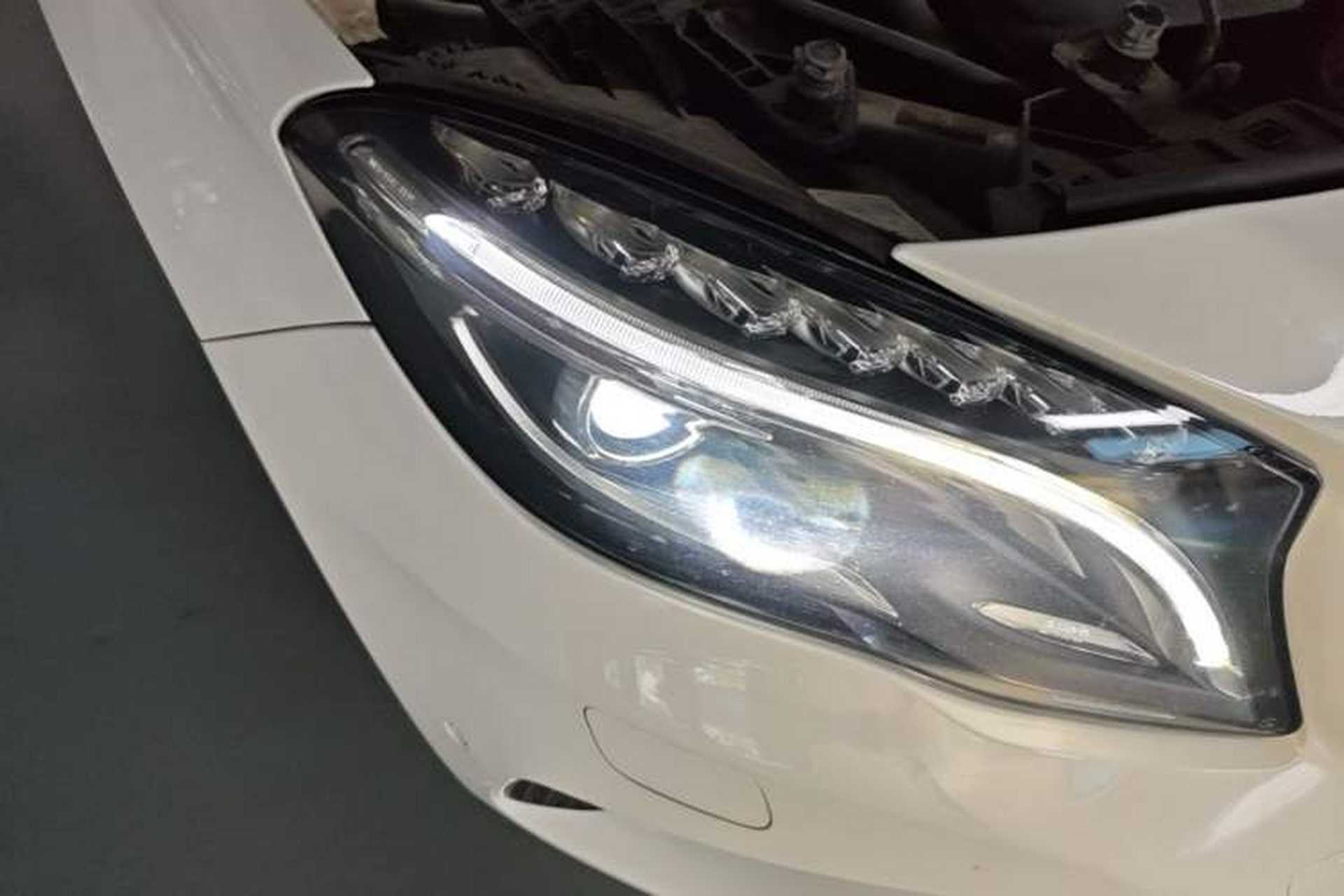 Used Mercedes-Benz GLA 2016 GLA 220 4MATIC Fashion Edition Right Front Headlight