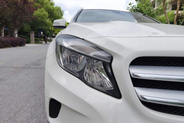Used Mercedes-Benz GLA 2016 GLA 200 Sport Edition Right Front Headlight