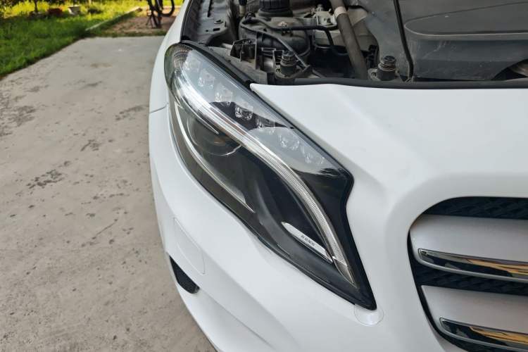 Used Mercedes-Benz GLA 2016 GLA 200 Fashion Model Right Front Headlight