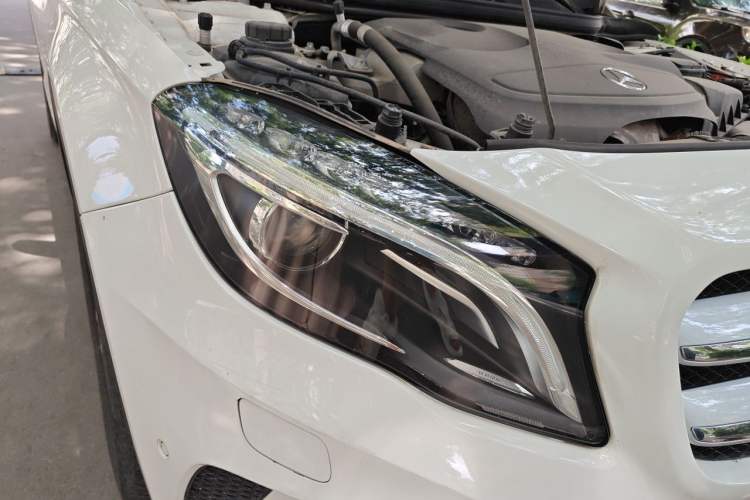 Used Mercedes-Benz GLA 2016 GLA 200 Fashion Model Right Front Headlight