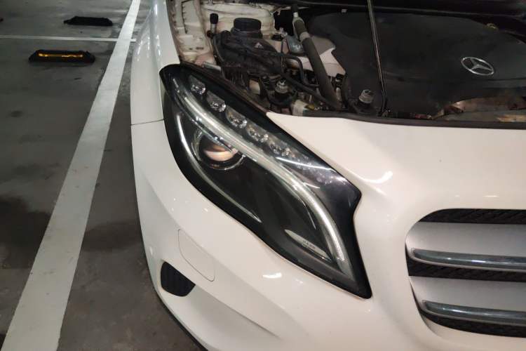 Used Mercedes-Benz GLA 2016 GLA 200 Fashion Model Right Front Headlight