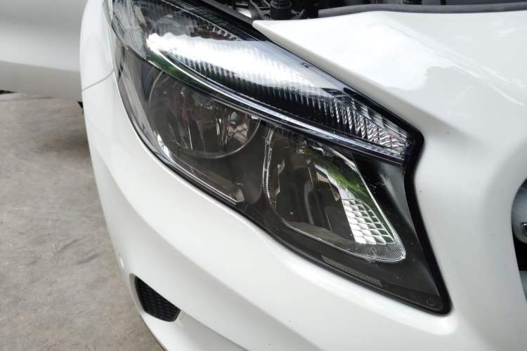 Used Mercedes-Benz GLA 2016 GLA 200 Sport Edition Right Front Headlight