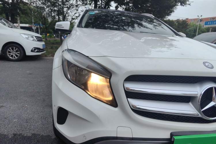 Used Mercedes-Benz GLA 2016 GLA 200 Sport Edition Right Front Headlight