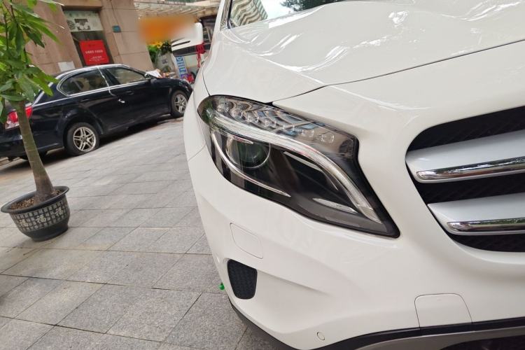 Used Mercedes-Benz GLA 2016 GLA 220 4MATIC Fashion Edition Right Front Headlight