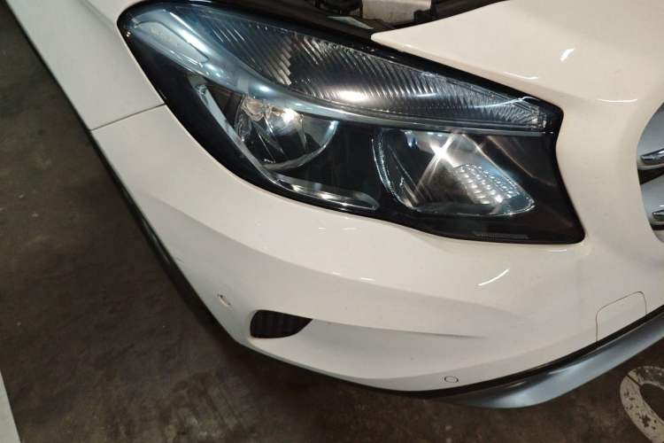 Used Mercedes-Benz GLA 2016 GLA 200 Sport Edition Right Front Headlight