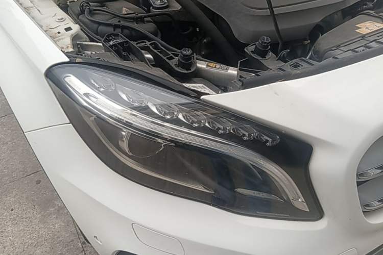 Used Mercedes-Benz GLA 2016 GLA 200 Fashion Model Right Front Headlight
