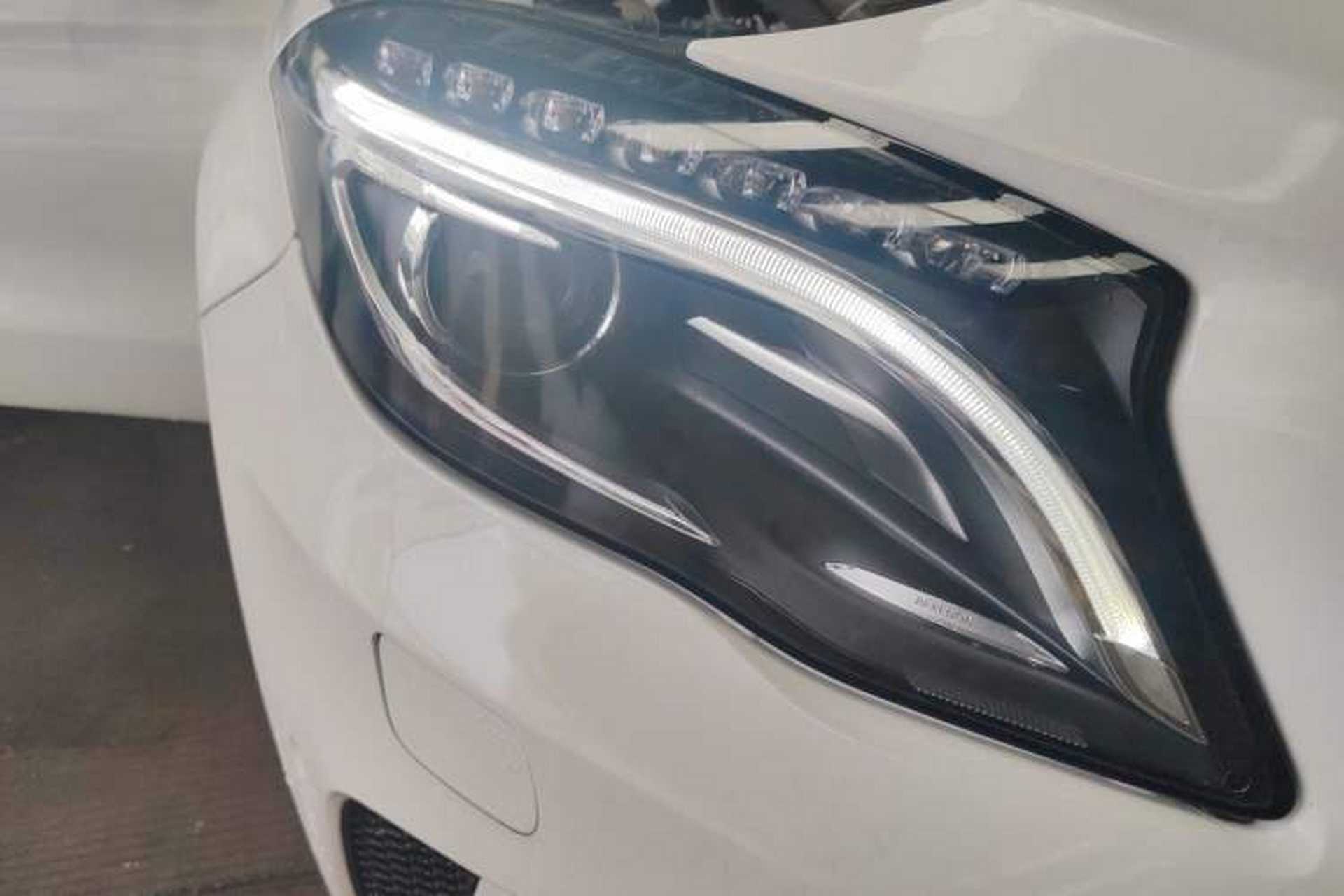 Used Mercedes-Benz GLA 2016 GLA 220 4MATIC Luxury Model Right Front Headlight