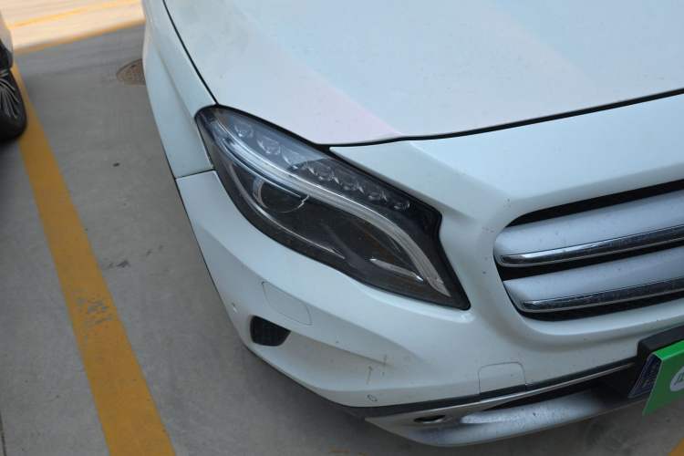 Used Mercedes-Benz GLA 2016 GLA 200 Fashion Model Right Front Headlight