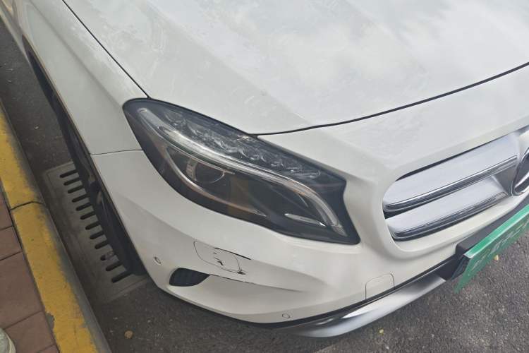 Used Mercedes-Benz GLA 2016 GLA 220 4MATIC Fashion Edition Right Front Headlight