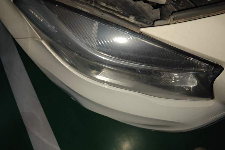 Used Mercedes-Benz GLA 2016 GLA 200 Sport Edition Right Front Headlight