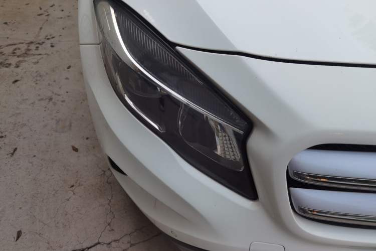 Used Mercedes-Benz GLA 2016 GLA 200 Sport Edition Right Front Headlight