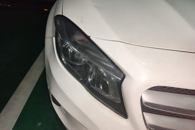 Used Mercedes-Benz GLA 2016 GLA 200 Sport Edition Right Front Headlight