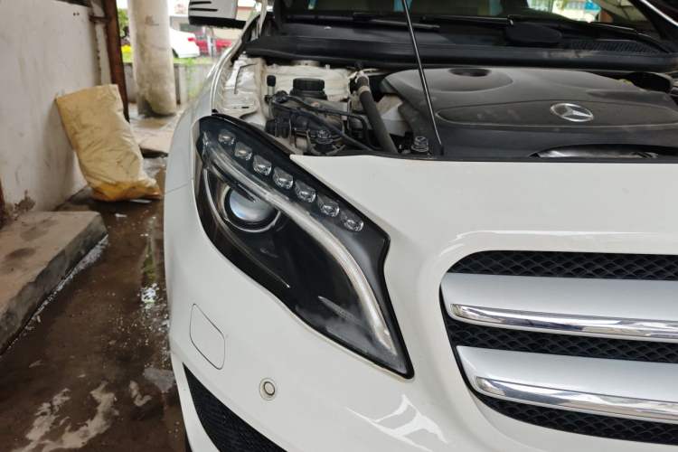 Used Mercedes-Benz GLA 2016 GLA 200 Fashion Model Right Front Headlight