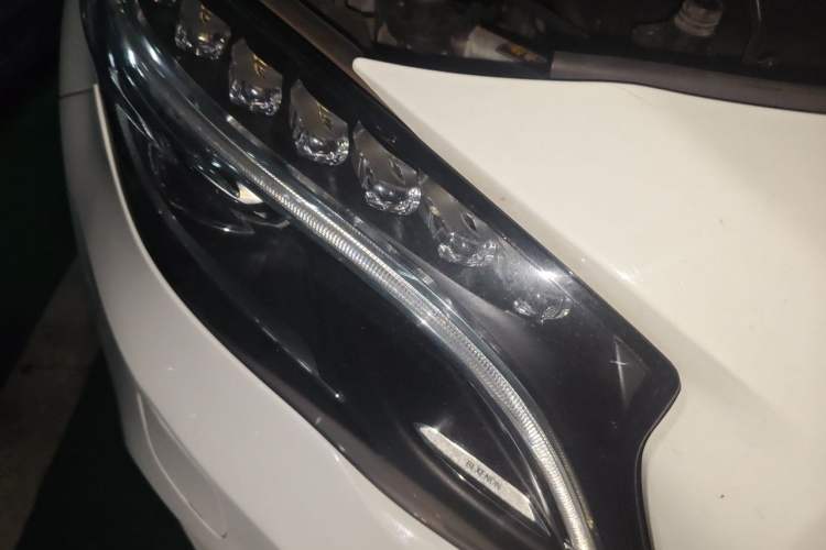 Used Mercedes-Benz GLA 2016 GLA 200 Fashion Model Right Front Headlight