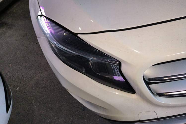 Used Mercedes-Benz GLA 2016 GLA 200 Sport Edition Right Front Headlight