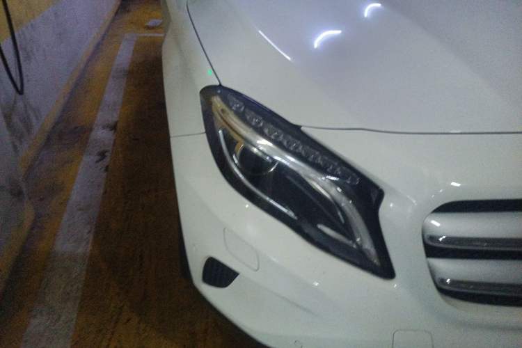 Used Mercedes-Benz GLA 2016 GLA 200 Fashion Model Right Front Headlight