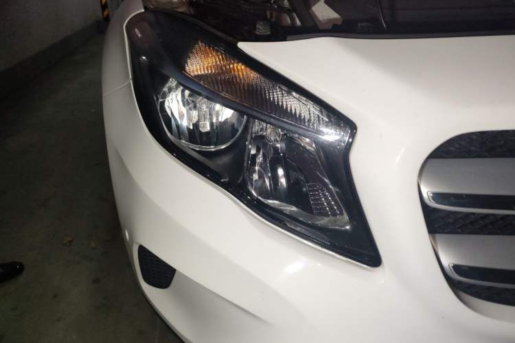 Used Mercedes-Benz GLA 2016 GLA 200 Sport Edition Right Front Headlight