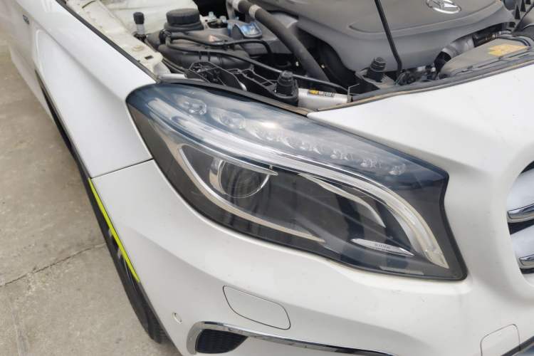 Used Mercedes-Benz GLA 2016 GLA 200 Fashion Model Right Front Headlight