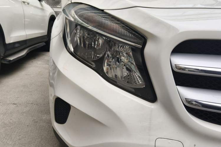 Used Mercedes-Benz GLA 2016 GLA 200 Sport Edition Right Front Headlight