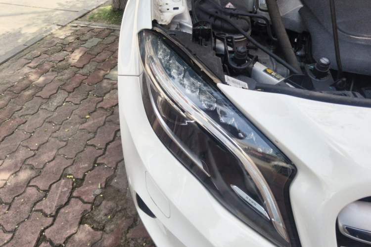 Used Mercedes-Benz GLA 2016 GLA 200 Fashion Model Right Front Headlight