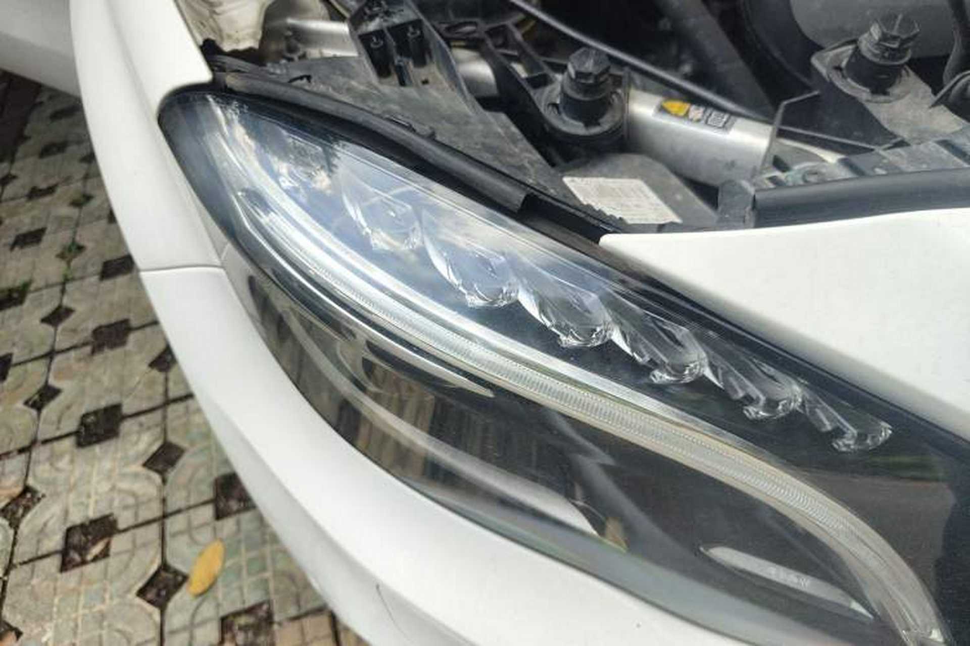 Used Mercedes-Benz GLA 2016 GLA 220 4MATIC Fashion Edition Right Front Headlight