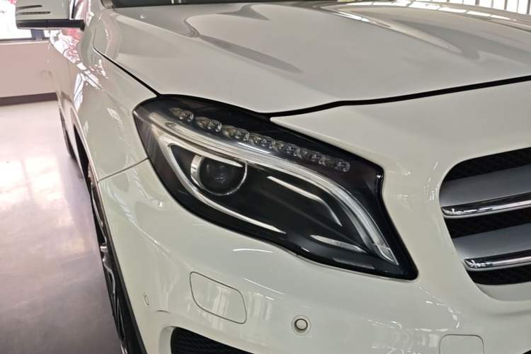 Used Mercedes-Benz GLA 2016 GLA 200 Fashion Model Right Front Headlight