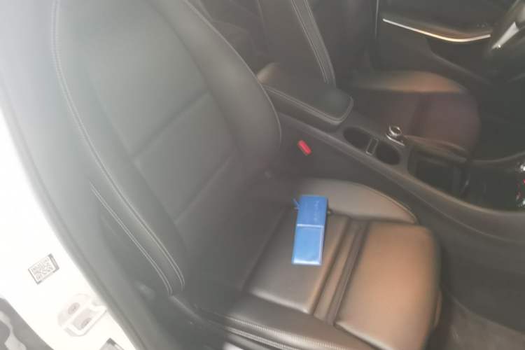 Used Mercedes-Benz GLA 2016 GLA 200 Sport Edition Right Front Seat