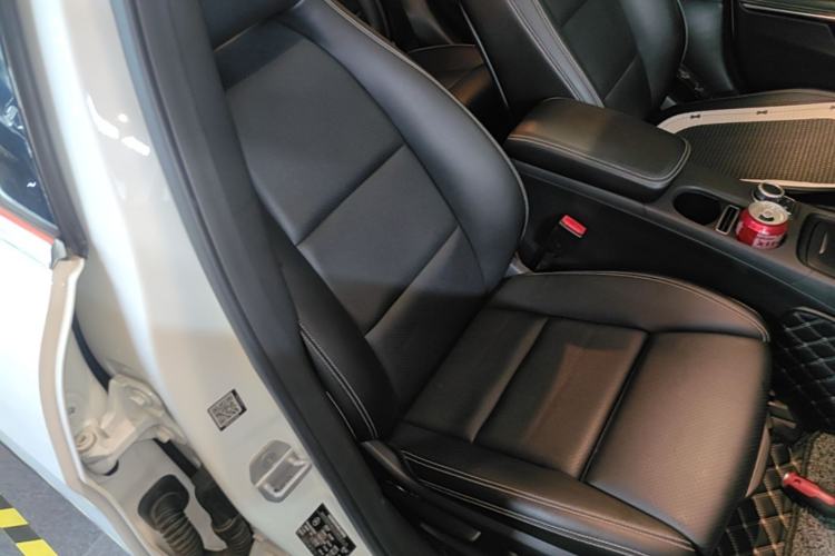 Used Mercedes-Benz GLA 2016 GLA 200 Fashion Model Right Front Seat