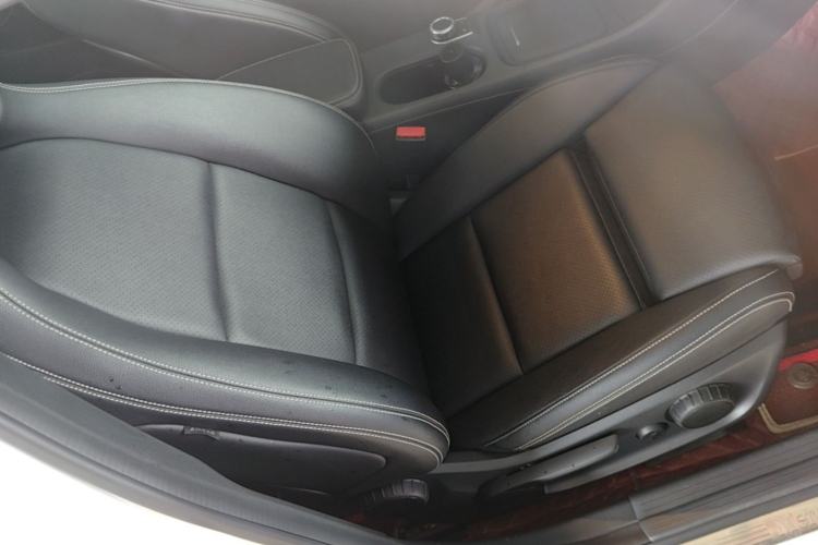 Used Mercedes-Benz GLA 2016 GLA 200 Fashion Model Right Front Seat