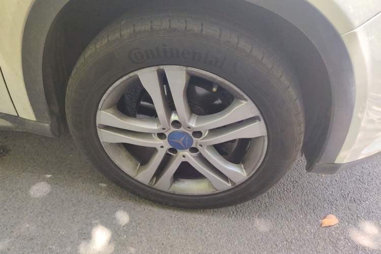 Used Mercedes-Benz GLA 2016 GLA 200 Sport Edition Right Front Wheel Hub