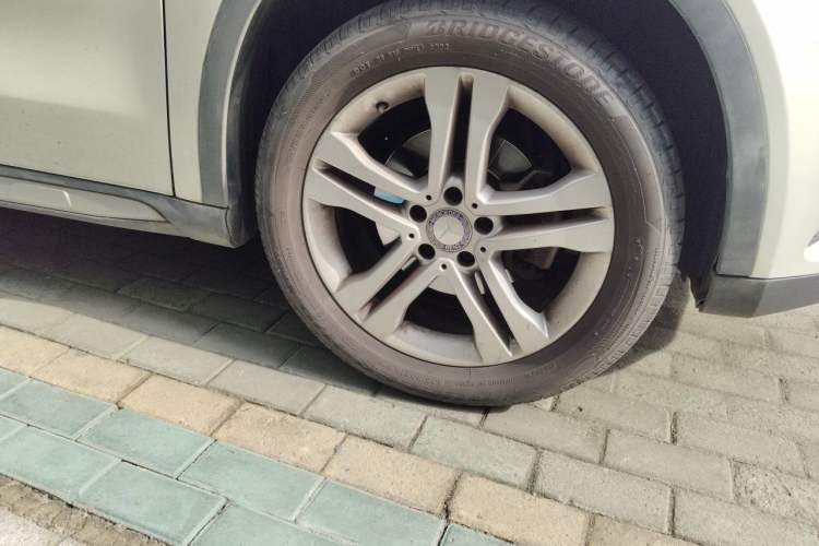 Used Mercedes-Benz GLA 2016 GLA 200 Sport Edition Right Front Wheel Hub