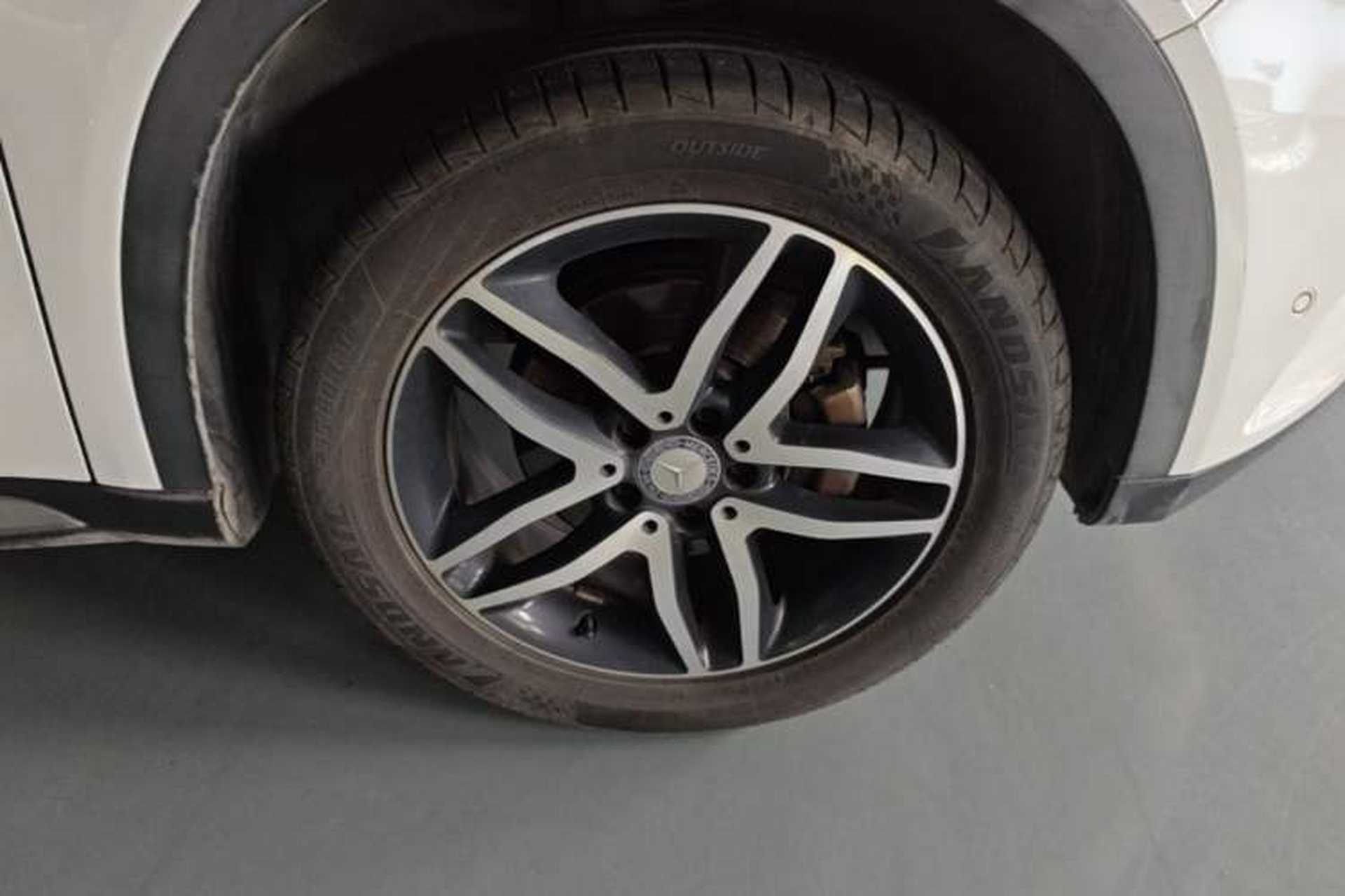 Used Mercedes-Benz GLA 2016 GLA 220 4MATIC Fashion Edition Right Front Wheel Hub