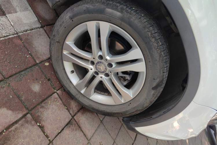 Used Mercedes-Benz GLA 2016 GLA 200 Sport Edition Right Front Wheel Hub