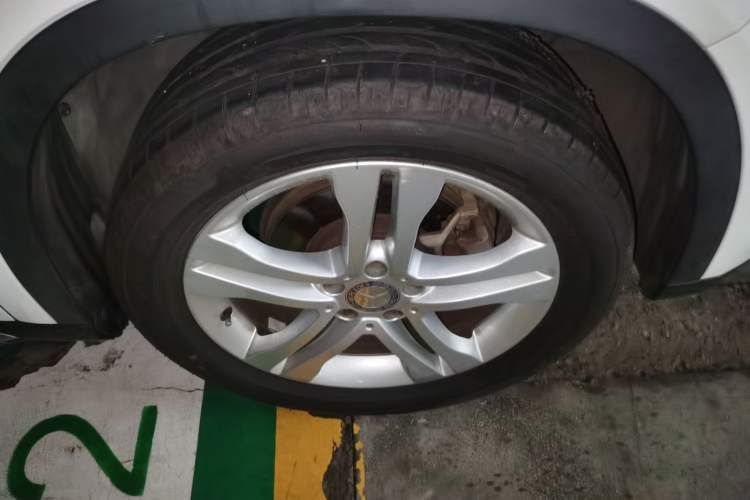 Used Mercedes-Benz GLA 2016 GLA 200 Sport Edition Right Front Wheel Hub