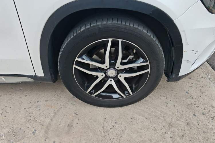 Used Mercedes-Benz GLA 2016 GLA 200 Fashion Model Right Front Wheel Hub