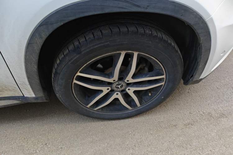 Used Mercedes-Benz GLA 2016 GLA 200 Fashion Model Right Front Wheel Hub
