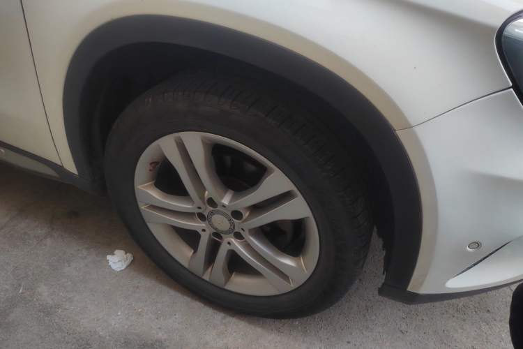 Used Mercedes-Benz GLA 2016 GLA 200 Sport Edition Right Front Wheel Hub