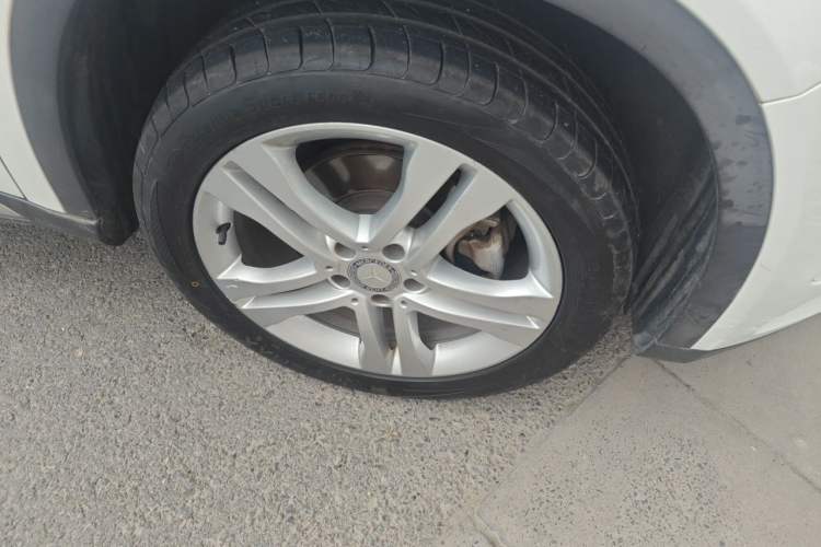 Used Mercedes-Benz GLA 2016 GLA 200 Sport Edition Right Front Wheel Hub