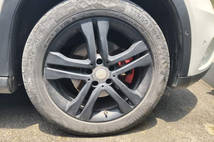Used Mercedes-Benz GLA 2016 GLA 200 Sport Edition Right Front Wheel Hub