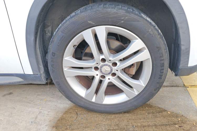 Used Mercedes-Benz GLA 2016 GLA 200 Sport Edition Right Front Wheel Hub