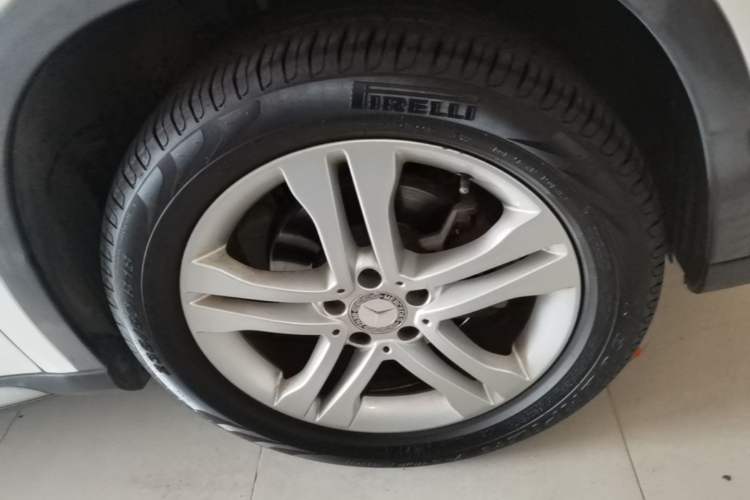 Used Mercedes-Benz GLA 2016 GLA 200 Sport Edition Right Front Wheel Hub