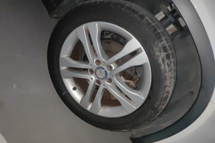 Used Mercedes-Benz GLA 2016 GLA 200 Sport Edition Right Front Wheel Hub